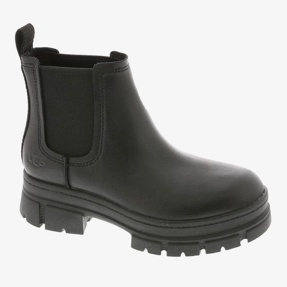 UGG Shoes - UGG Women's Ashton Chelsea Boot, Black, 10